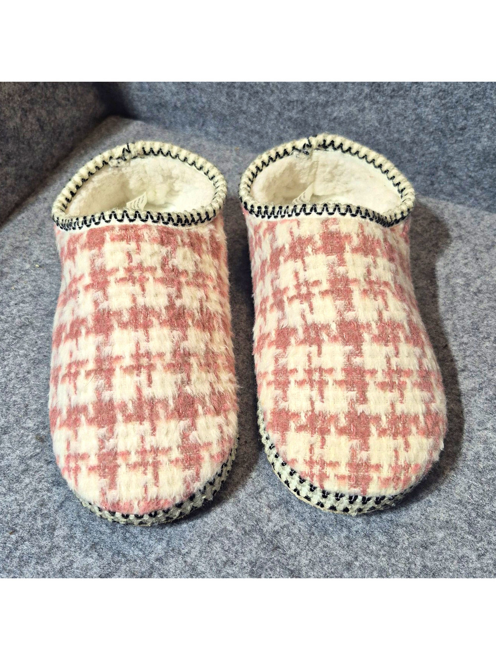 Snoozies Womens Pink/White Houndstooth Lined Fleece Slip-On Slippers Med 7-8